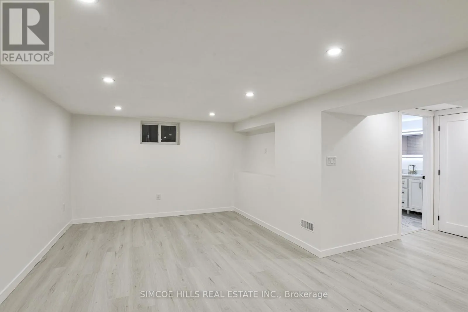 106 NORTH STREET W