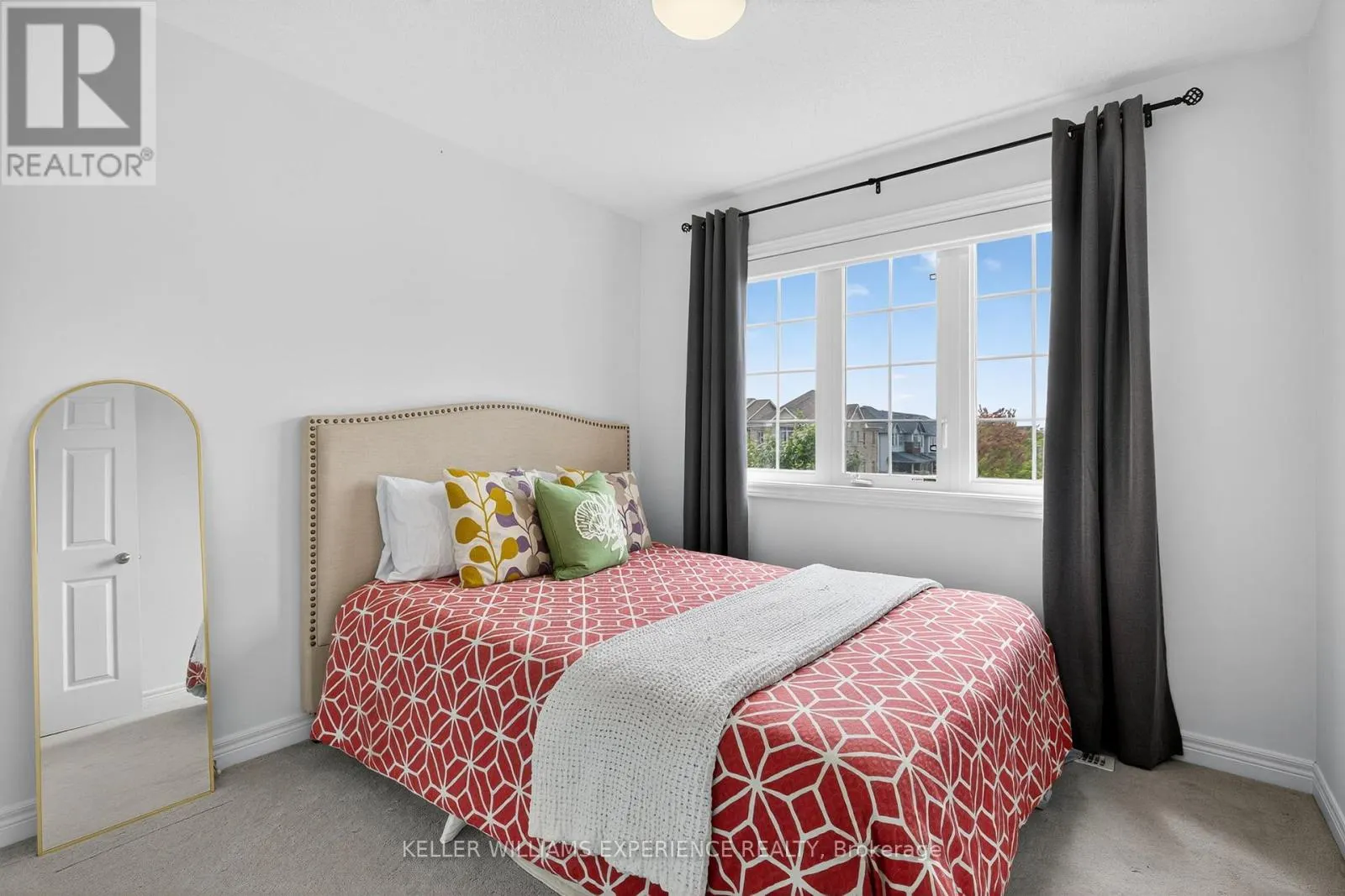 70 PEARCEY CRESCENT
