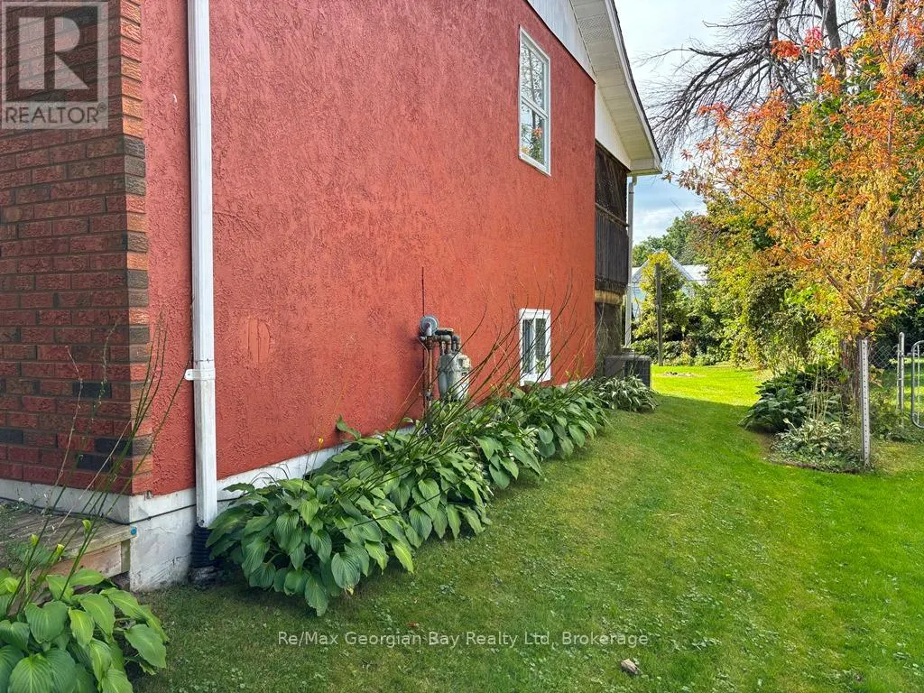 16 COMMUNITY CENTRE DRIVE