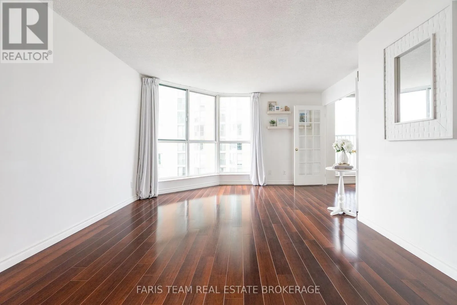 603 - 150 DUNLOP STREET E