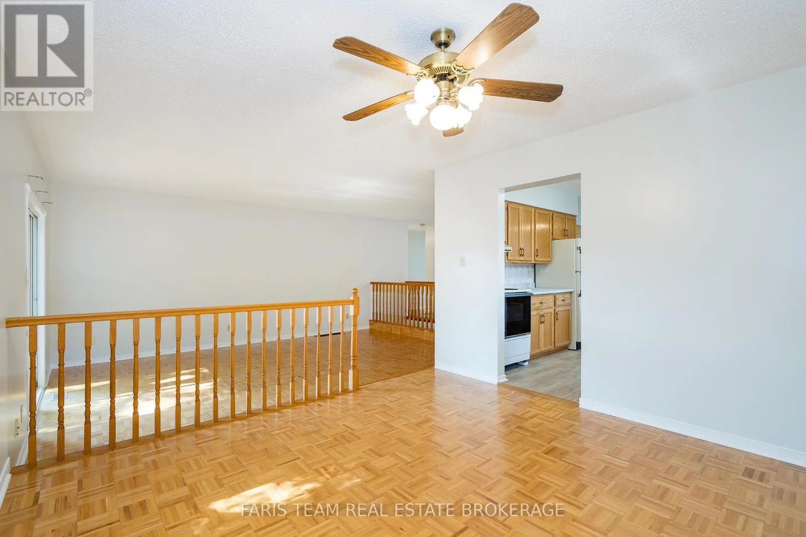25 BRIDLE ROAD