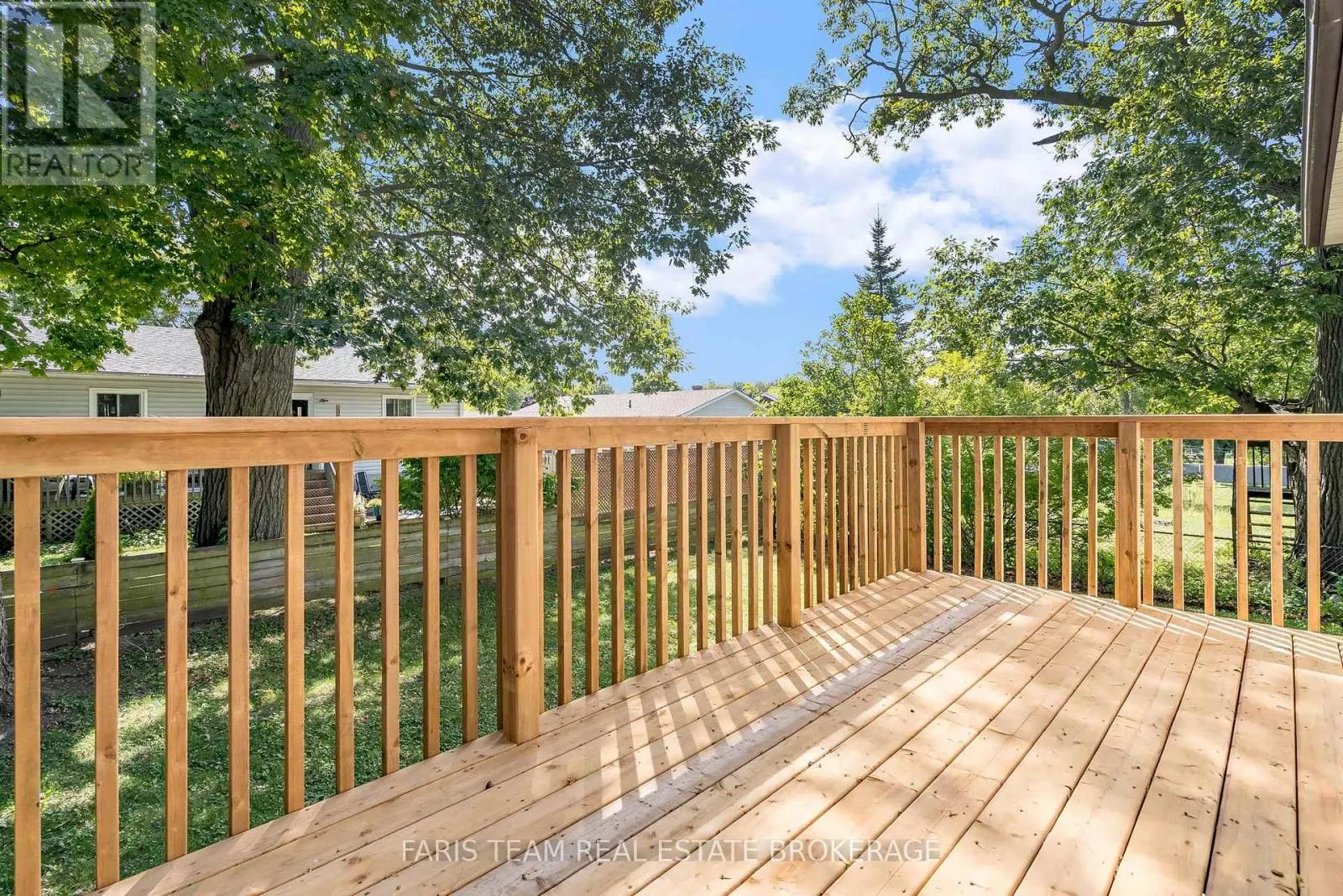 25 BRIDLE ROAD