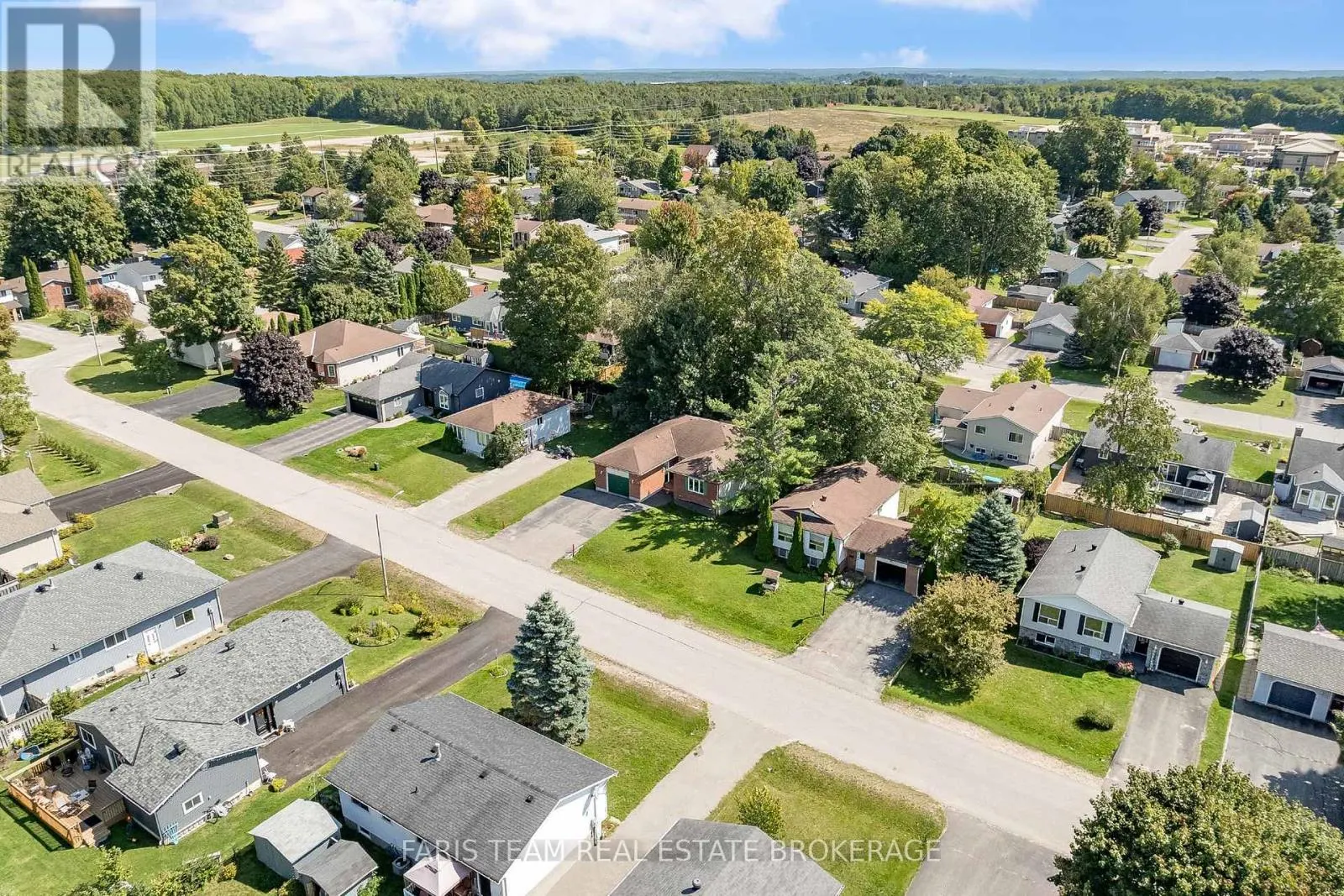 25 BRIDLE ROAD