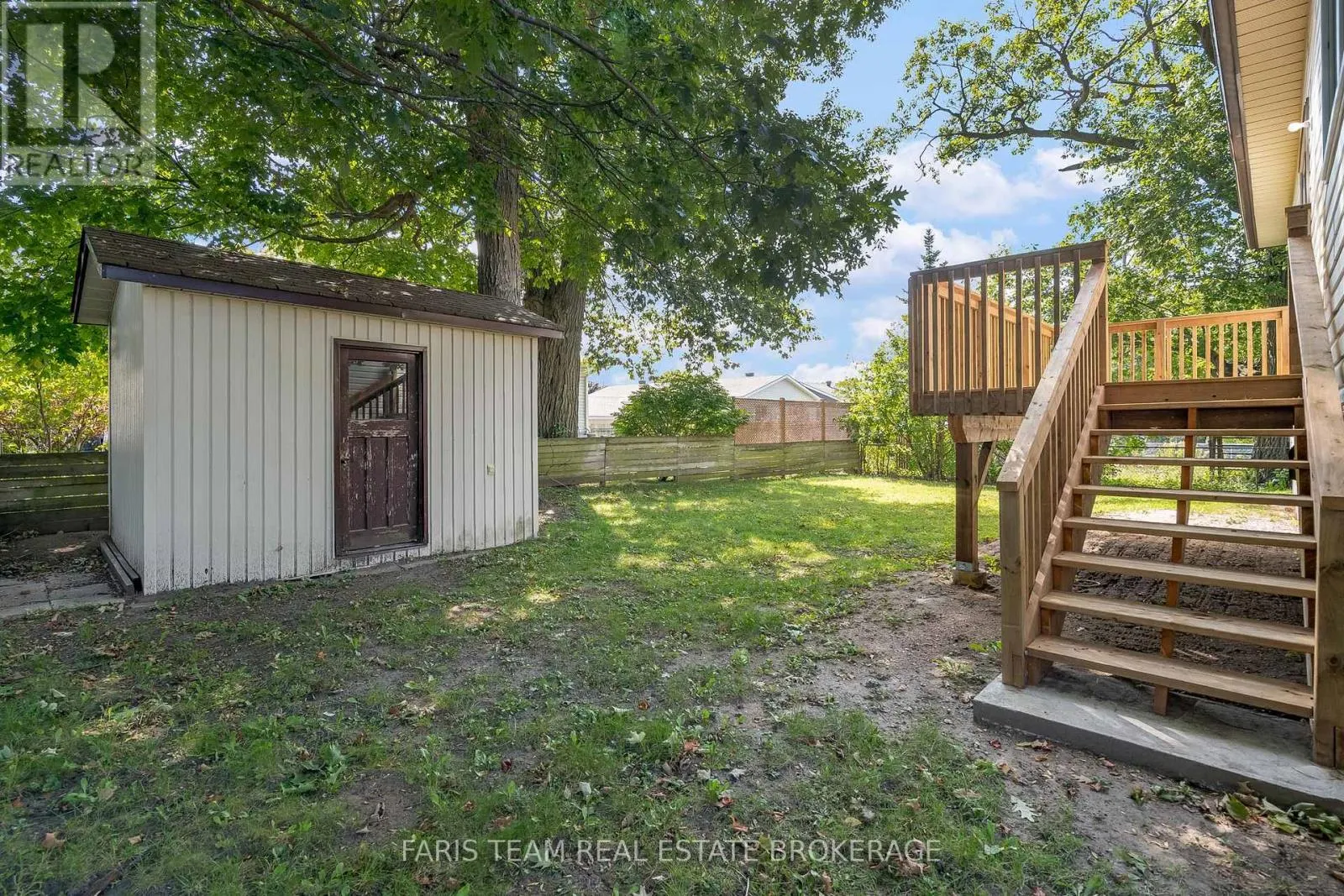 25 BRIDLE ROAD