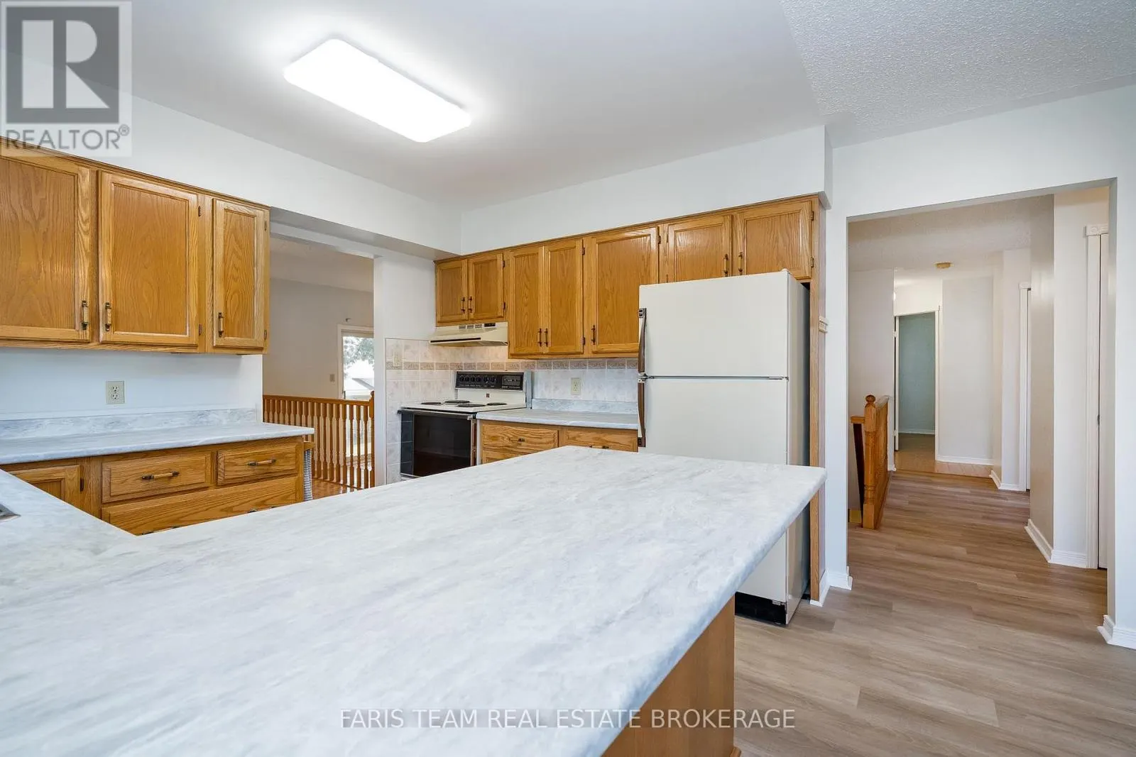 25 BRIDLE ROAD