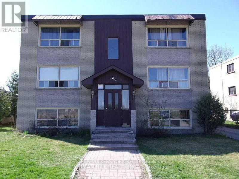 202 - 109 GOWAN STREET