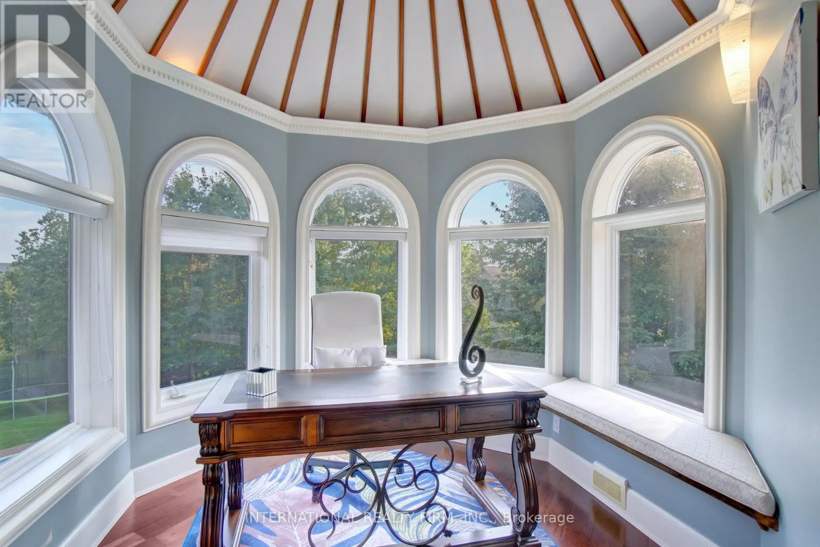6 PINEHURST LANE