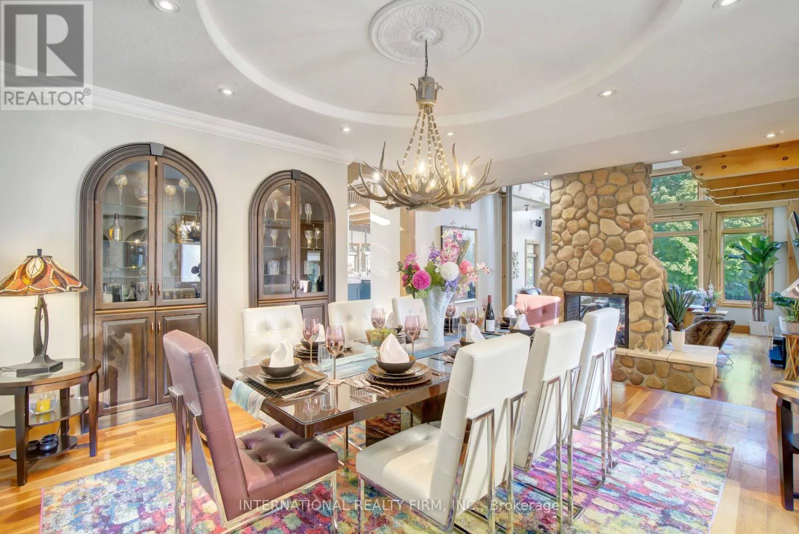 6 PINEHURST LANE