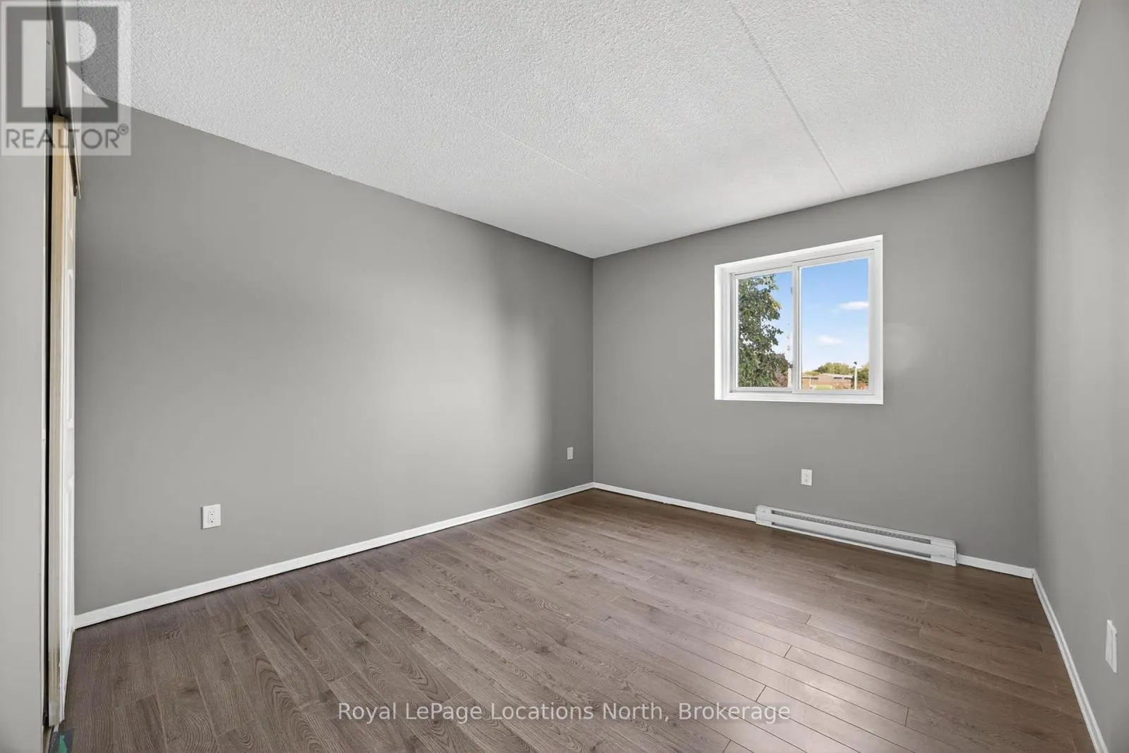 209 - 460 ONTARIO STREET, #209