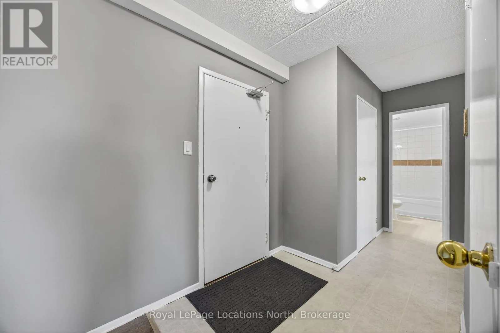 209 - 460 ONTARIO STREET, #209