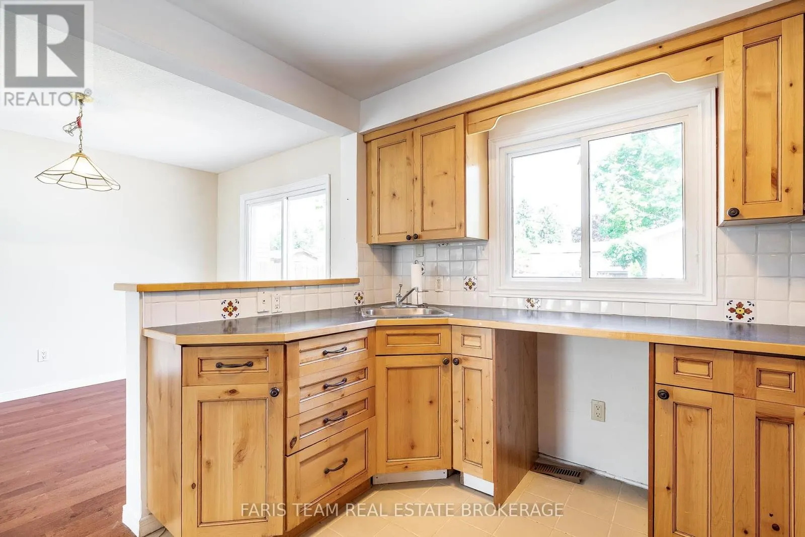 32 JANICE DRIVE