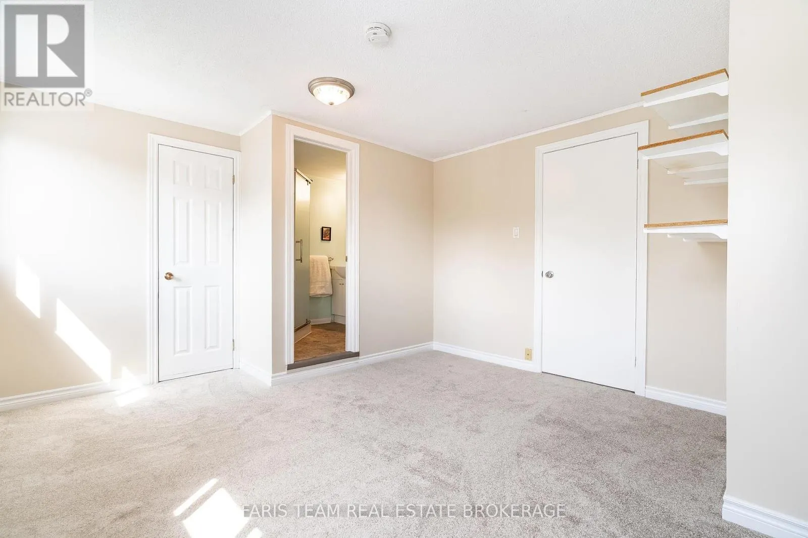 32 JANICE DRIVE