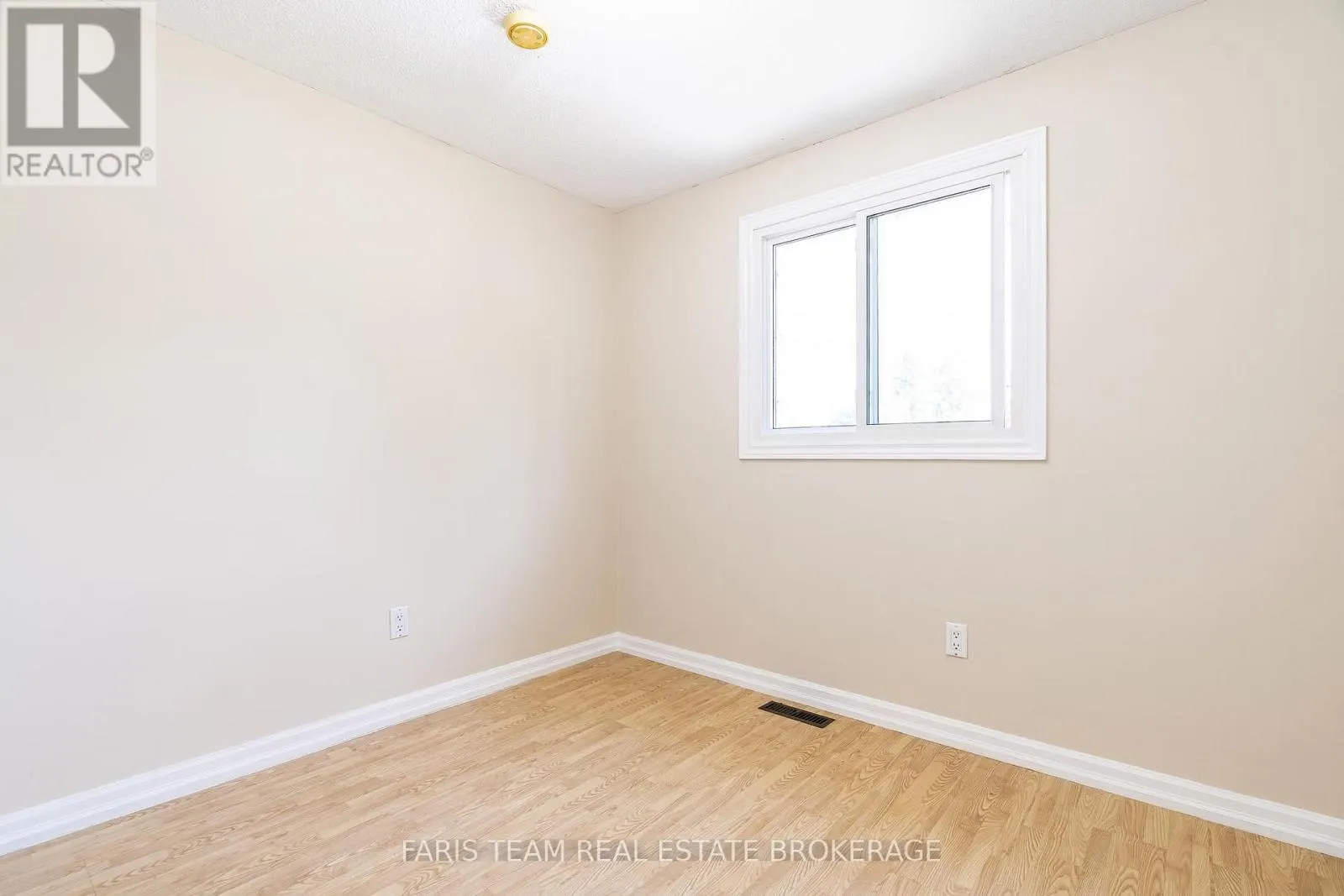32 JANICE DRIVE