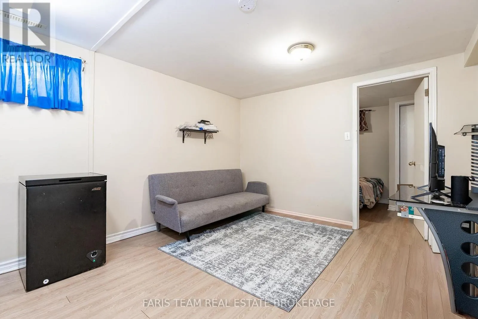 32 JANICE DRIVE