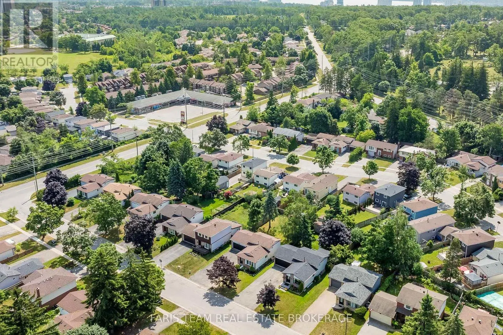 32 JANICE DRIVE
