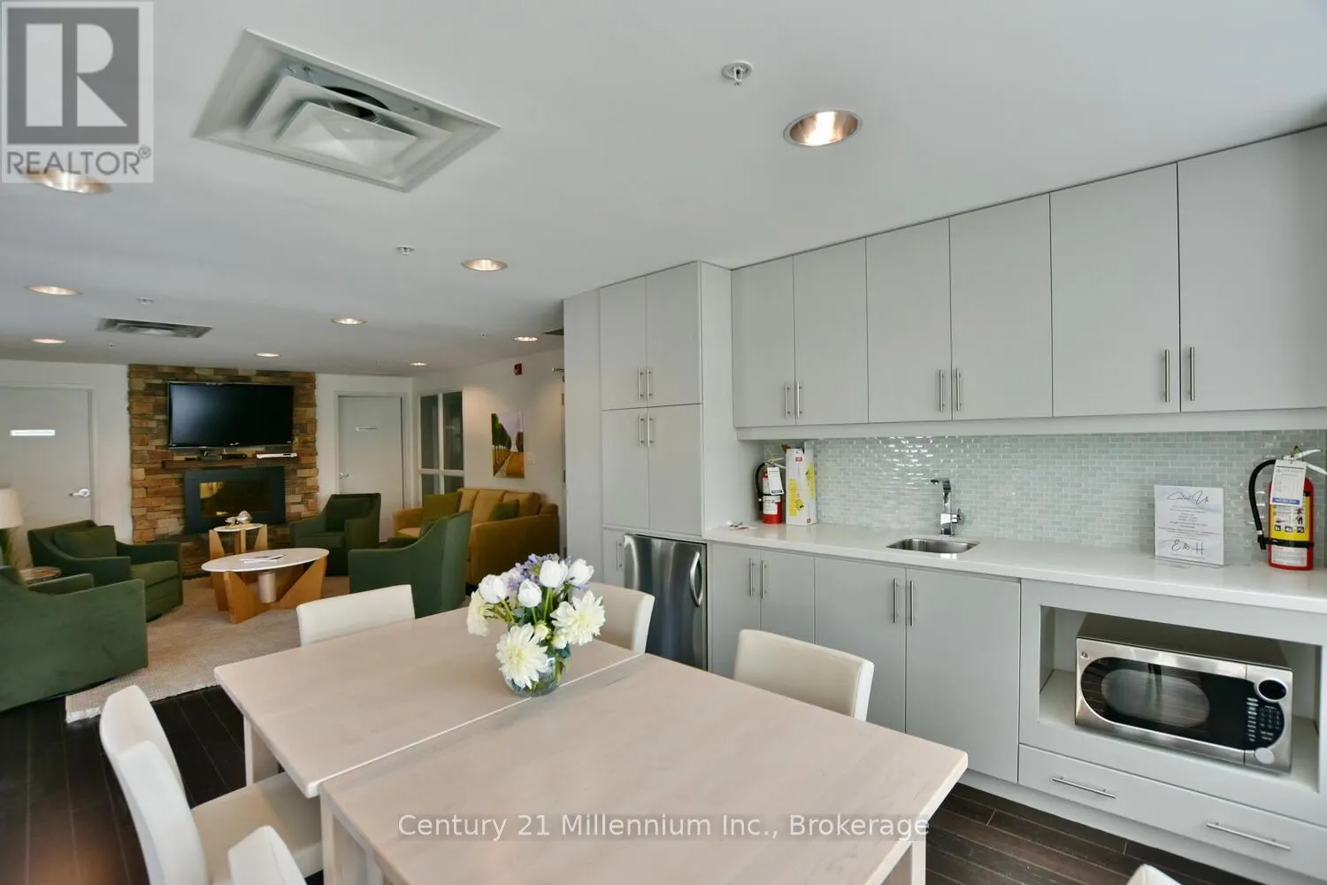 208 - 1 SHIPYARD LANE, #208