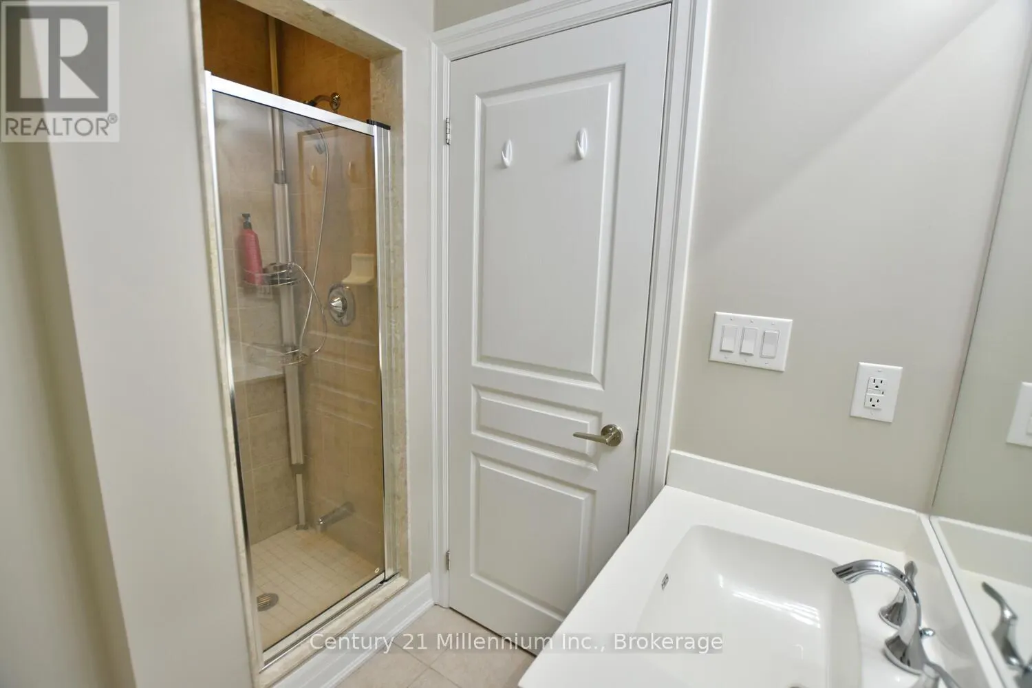 208 - 1 SHIPYARD LANE, #208