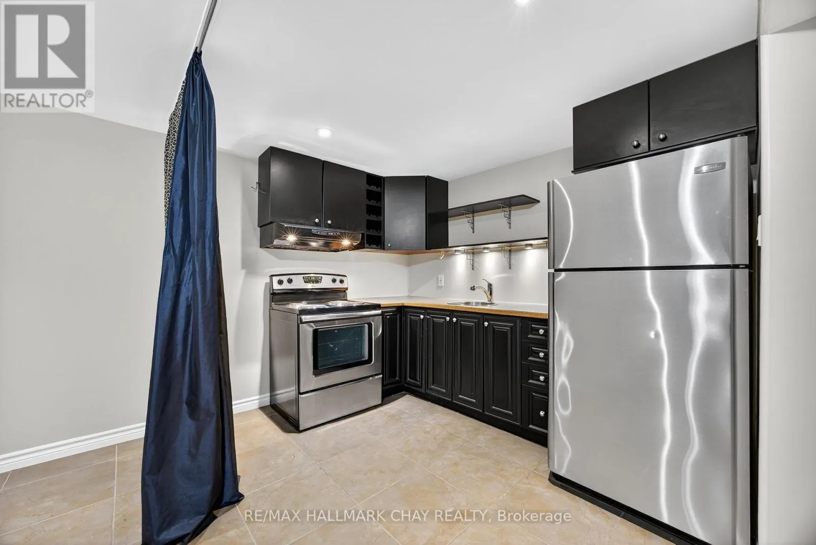 151 BERCZY STREET