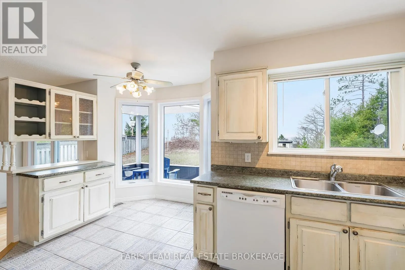 8 GLEN FOREST TRAIL