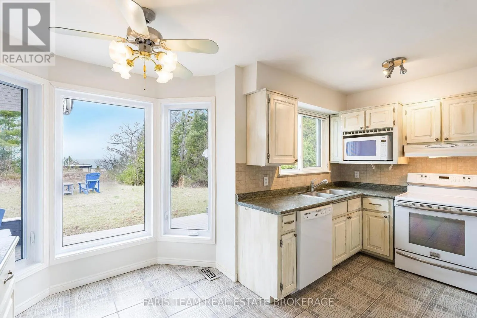 8 GLEN FOREST TRAIL