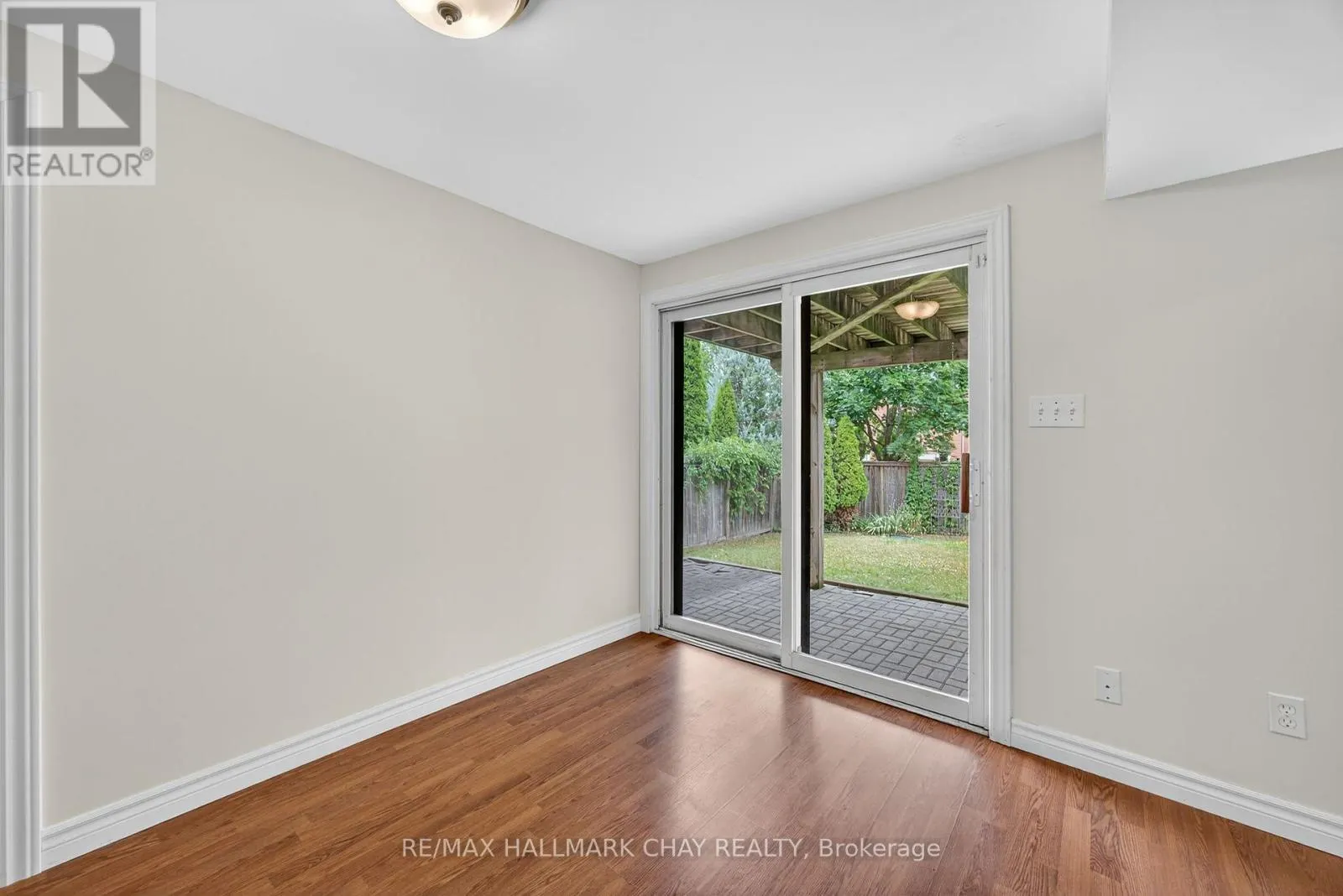 12 PRINCE OF WALES DRIVE