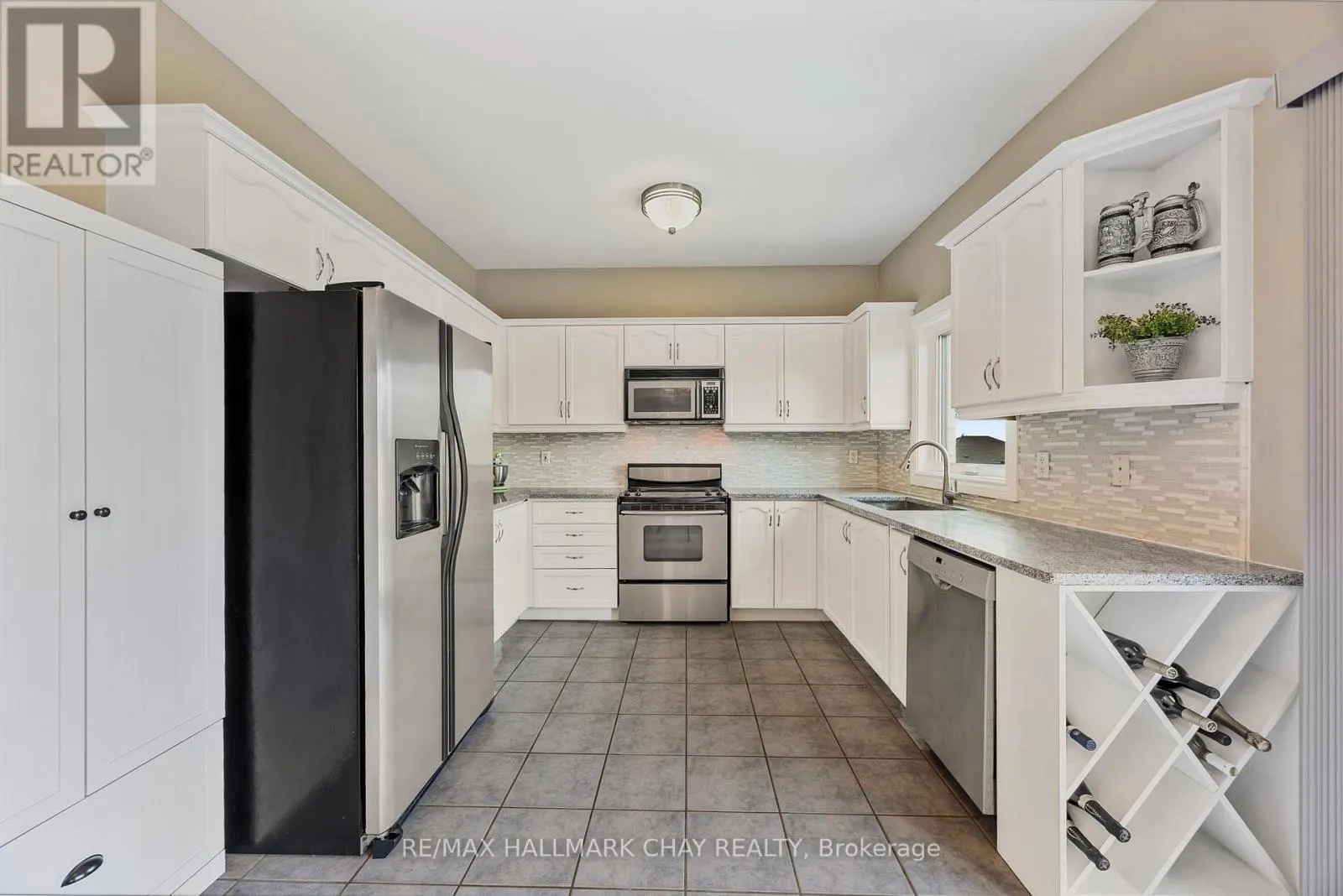 12 PRINCE OF WALES DRIVE