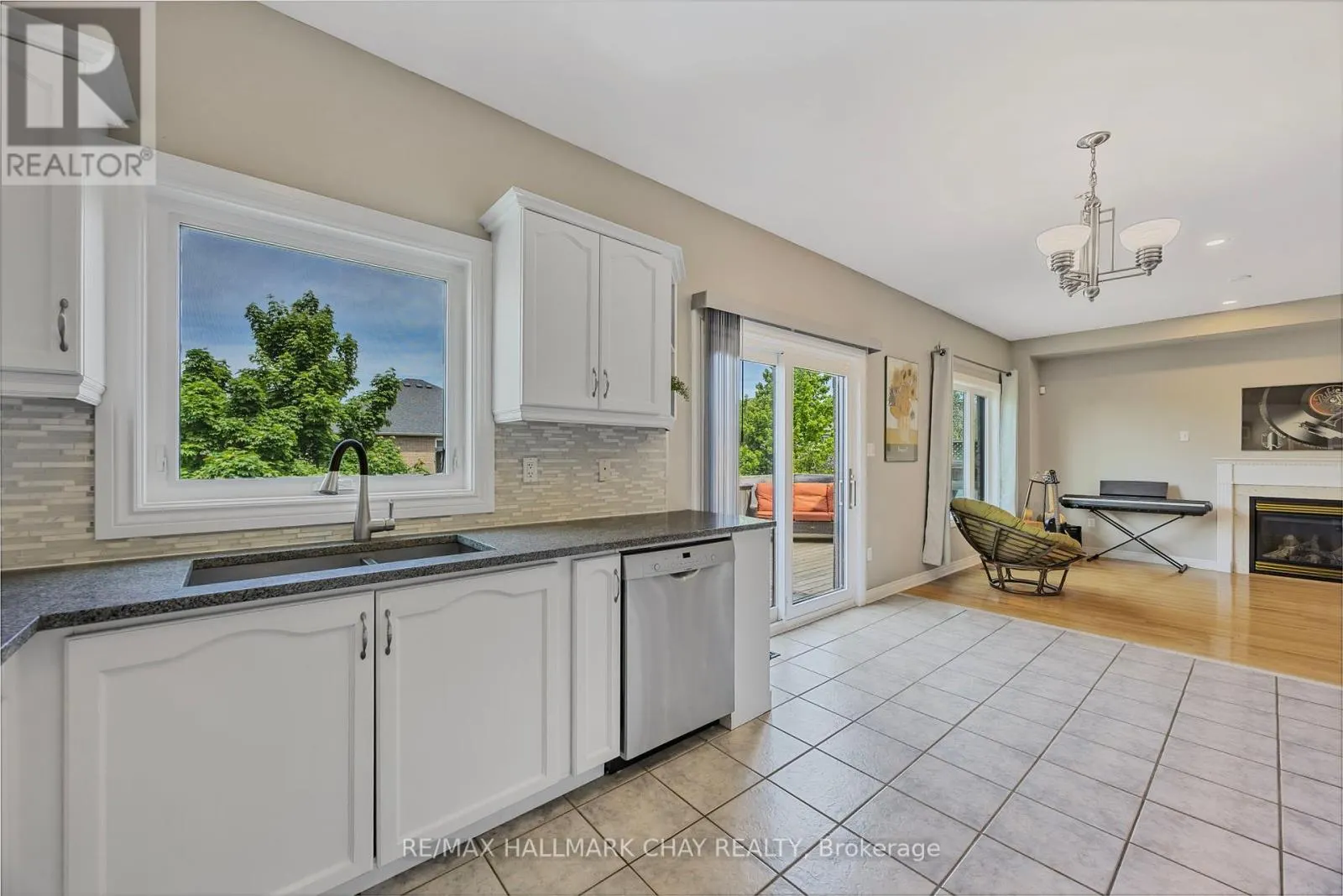 12 PRINCE OF WALES DRIVE