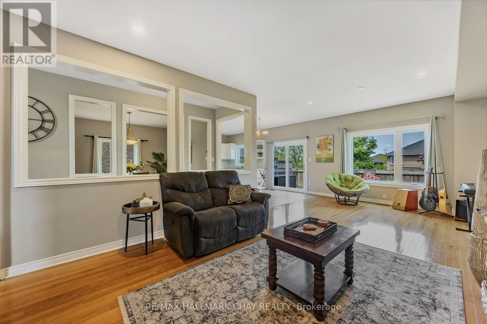 12 PRINCE OF WALES DRIVE