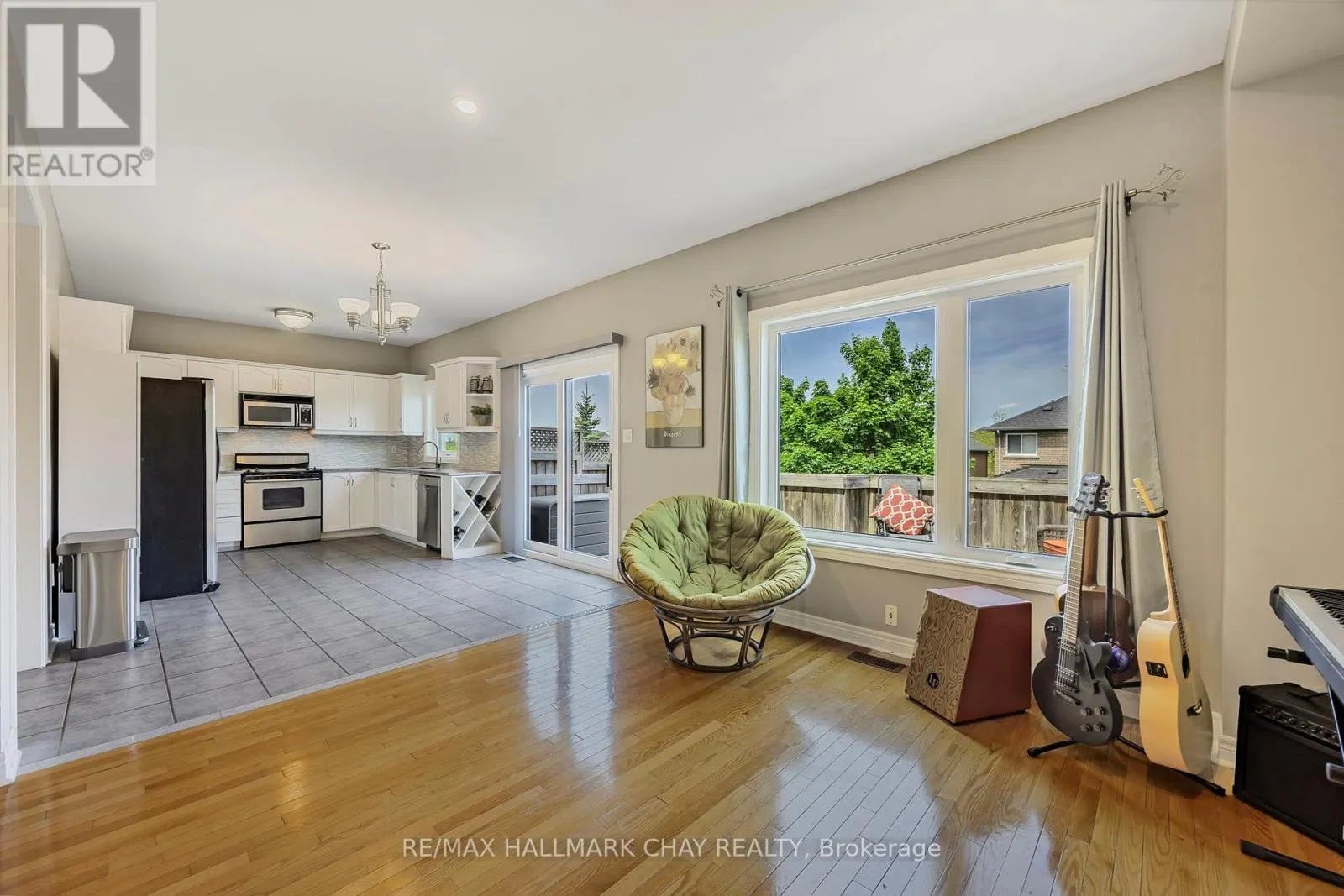 12 PRINCE OF WALES DRIVE