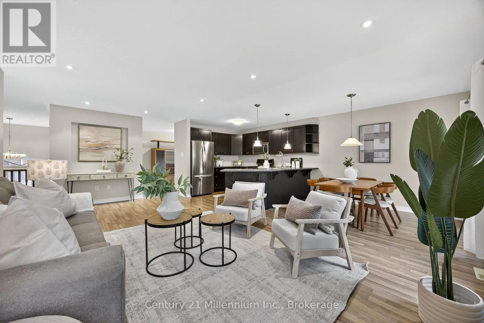 45 RED PINE CRESCENT
