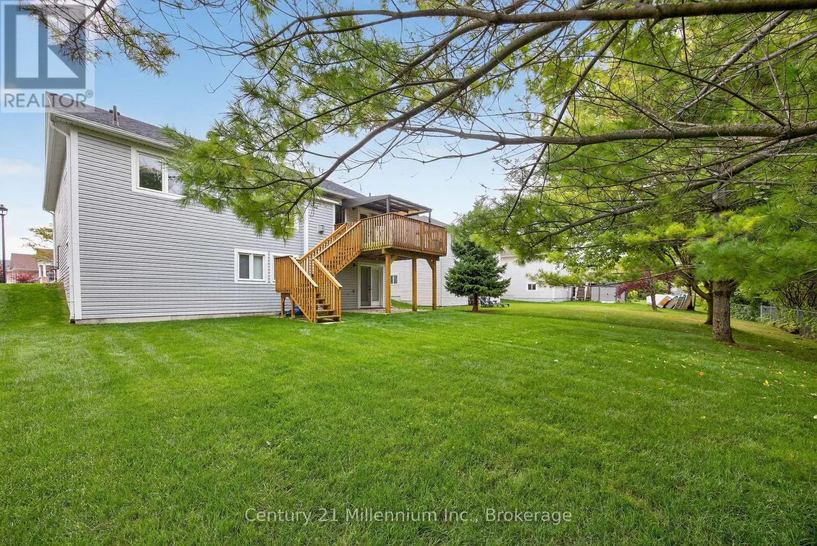 45 RED PINE CRESCENT