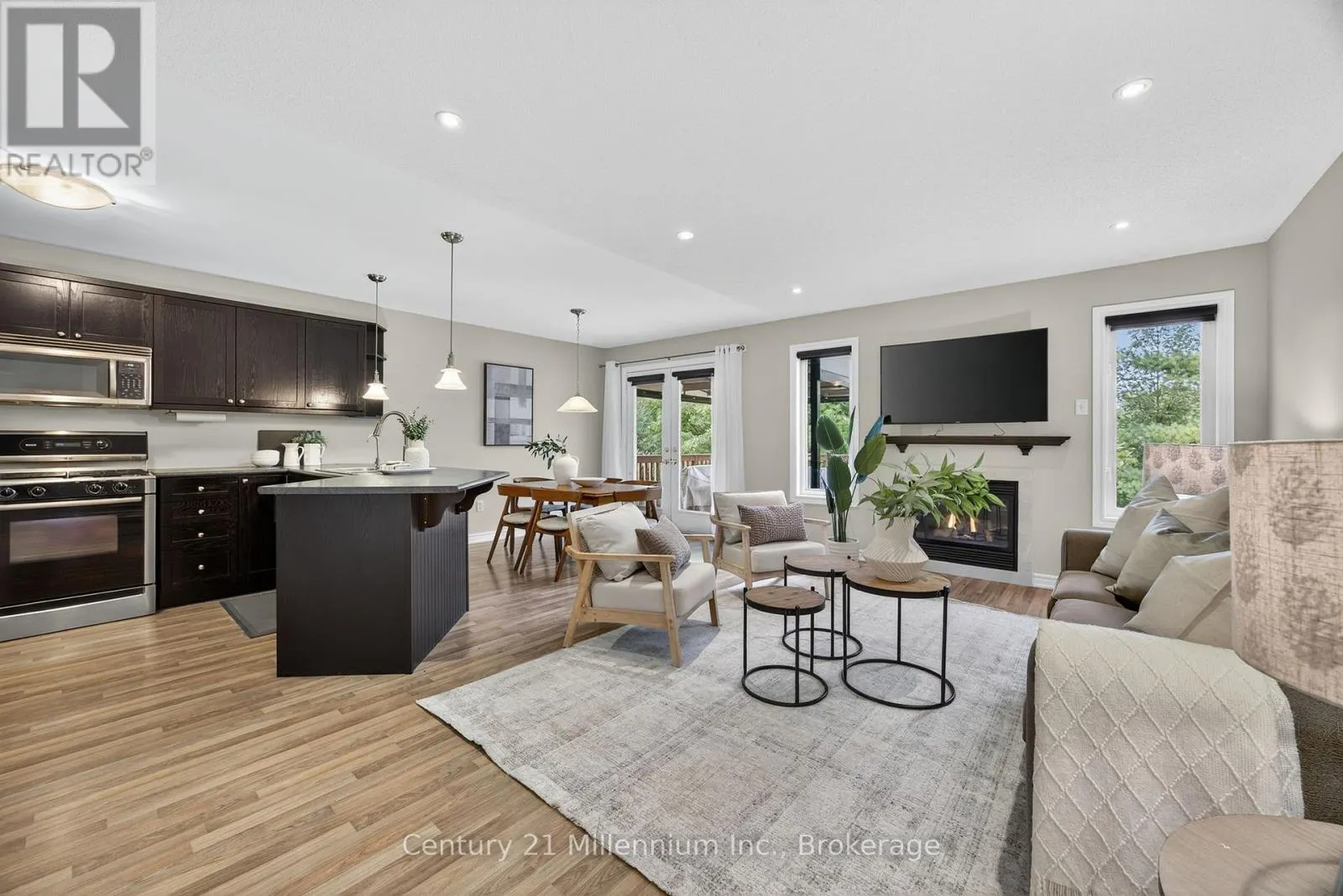 45 RED PINE CRESCENT