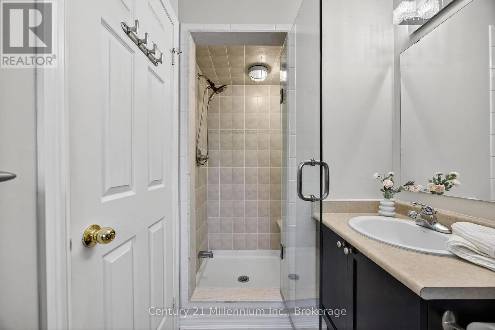 45 RED PINE CRESCENT