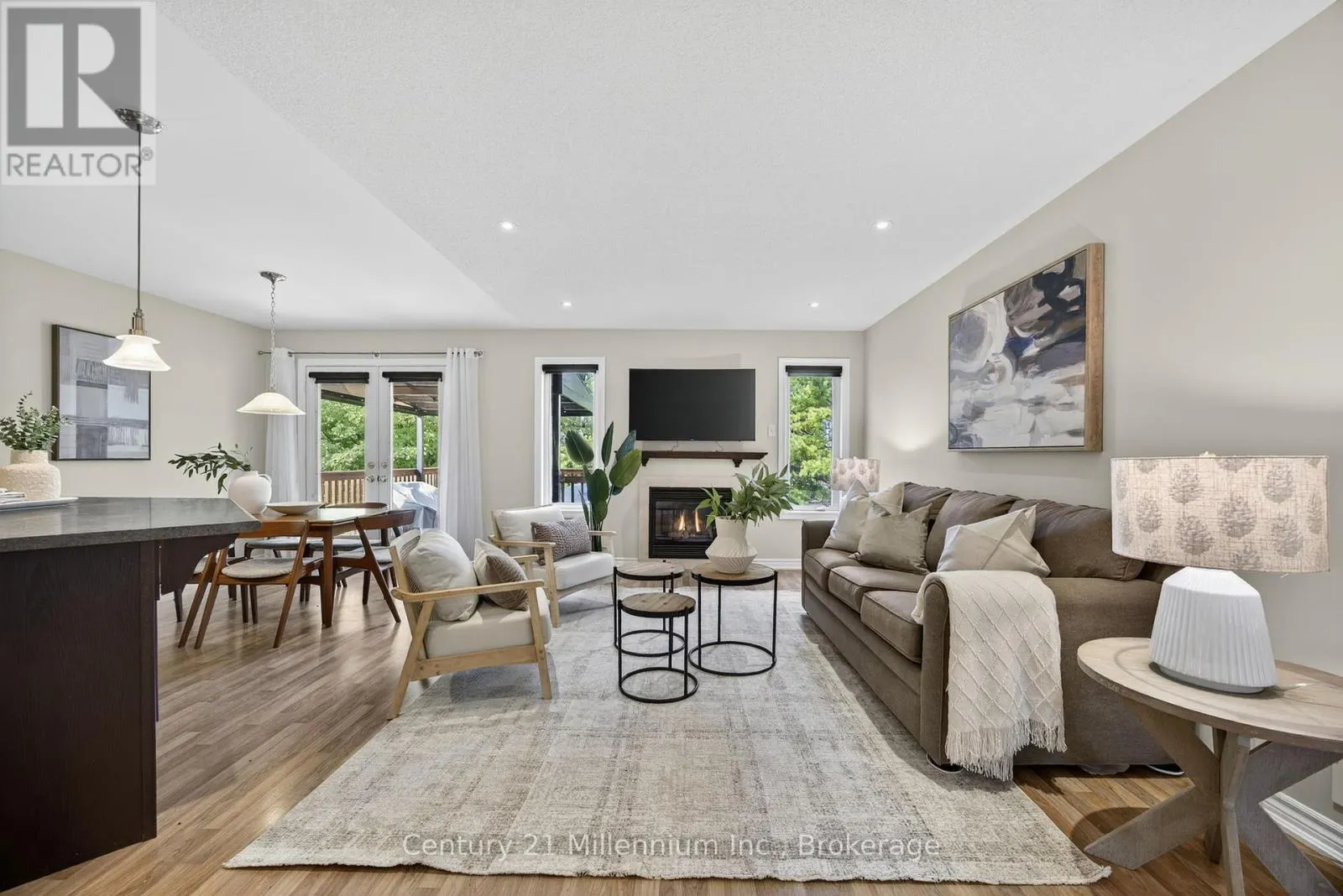 45 RED PINE CRESCENT