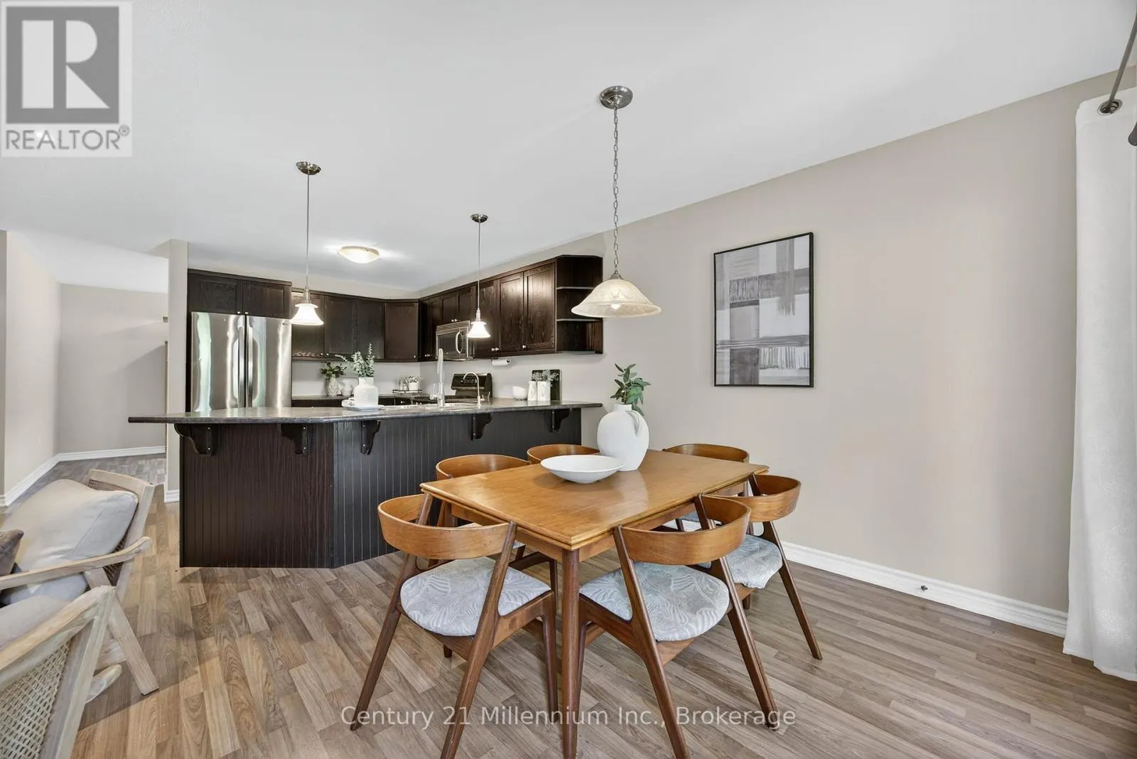 45 RED PINE CRESCENT