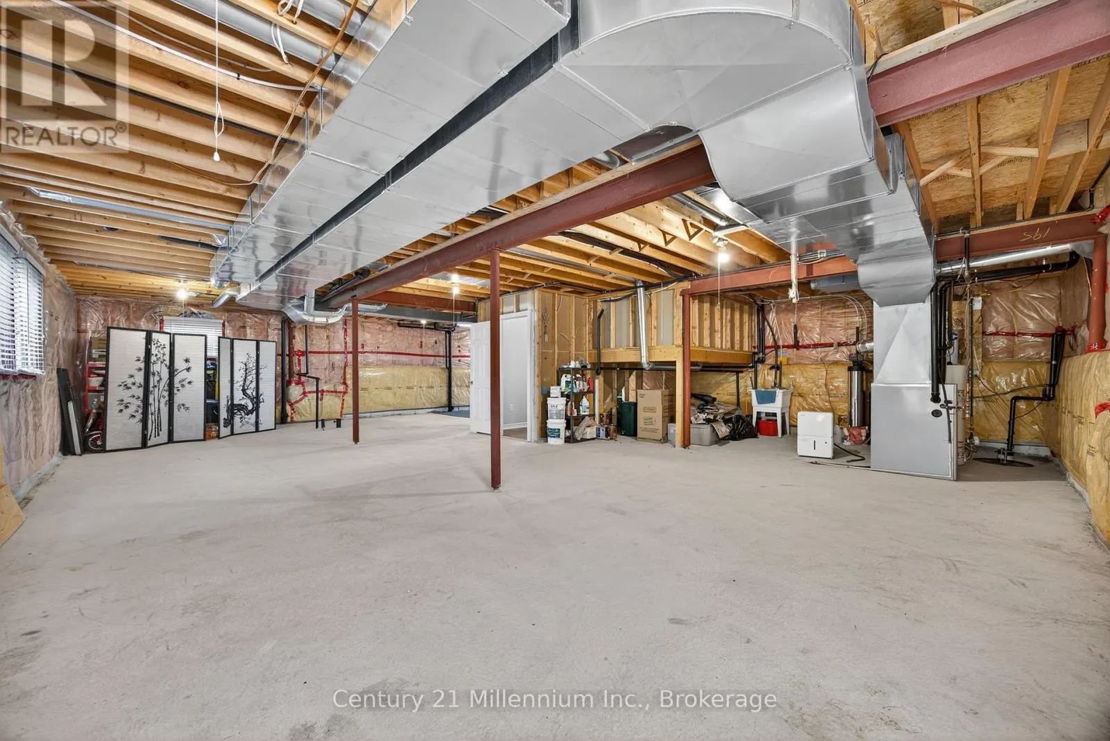 45 RED PINE CRESCENT