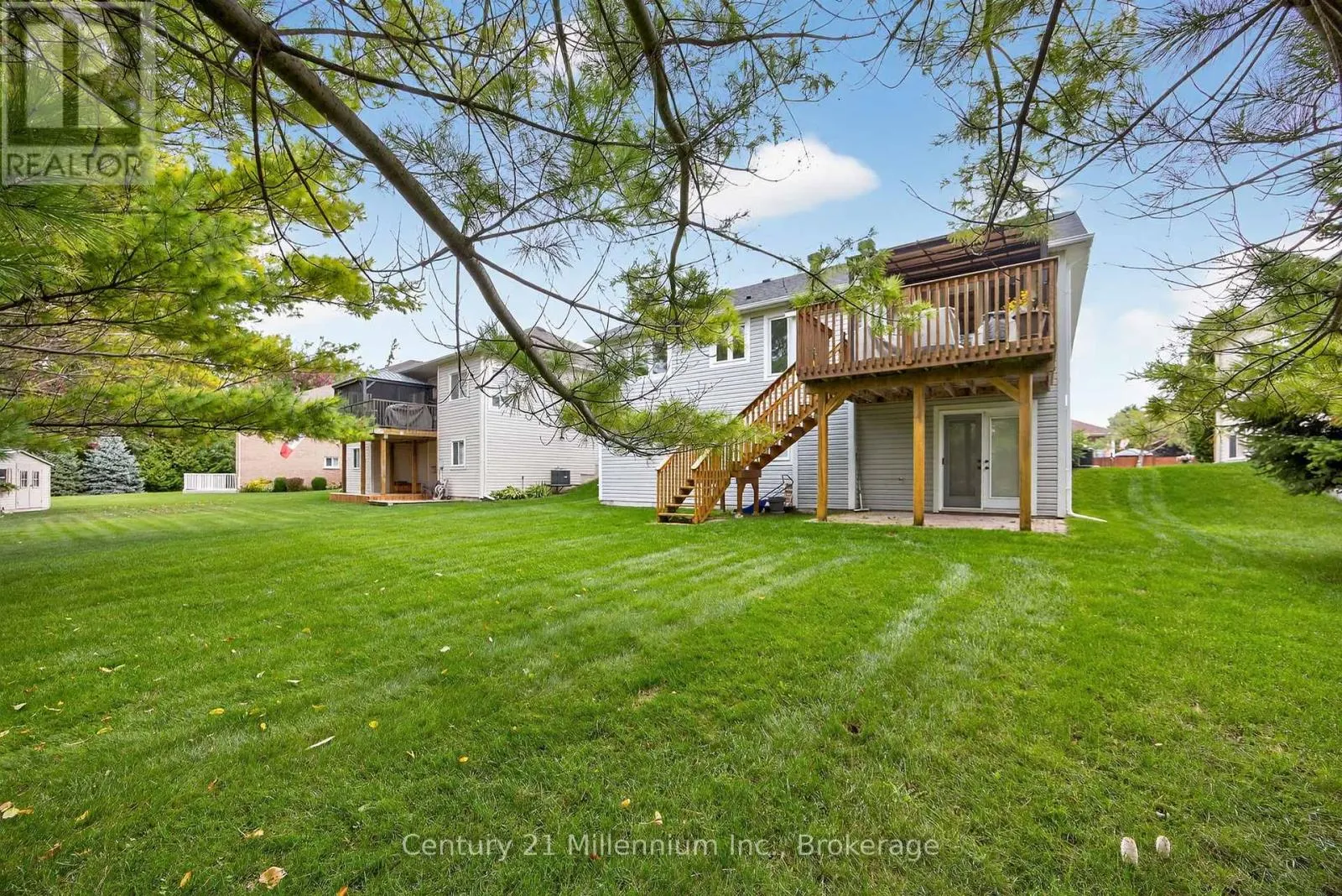 45 RED PINE CRESCENT