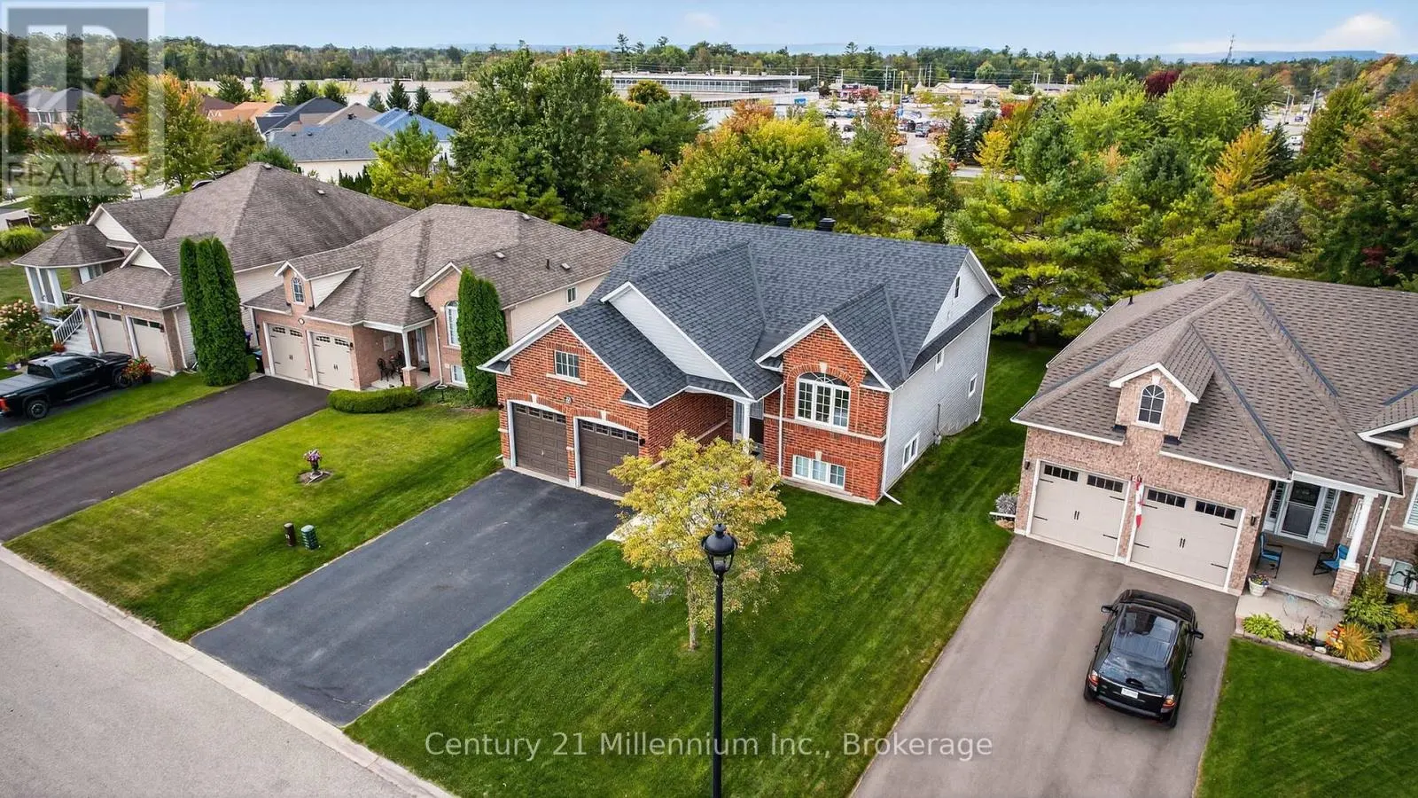 45 RED PINE CRESCENT