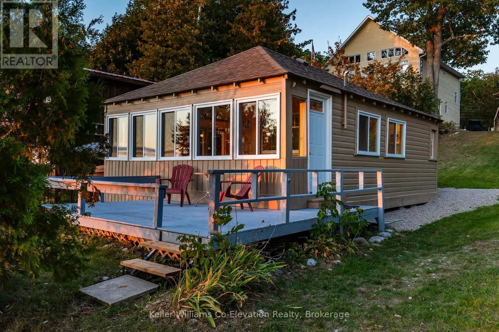 1948 TINY BEACHES ROAD SOUTH ROAD S