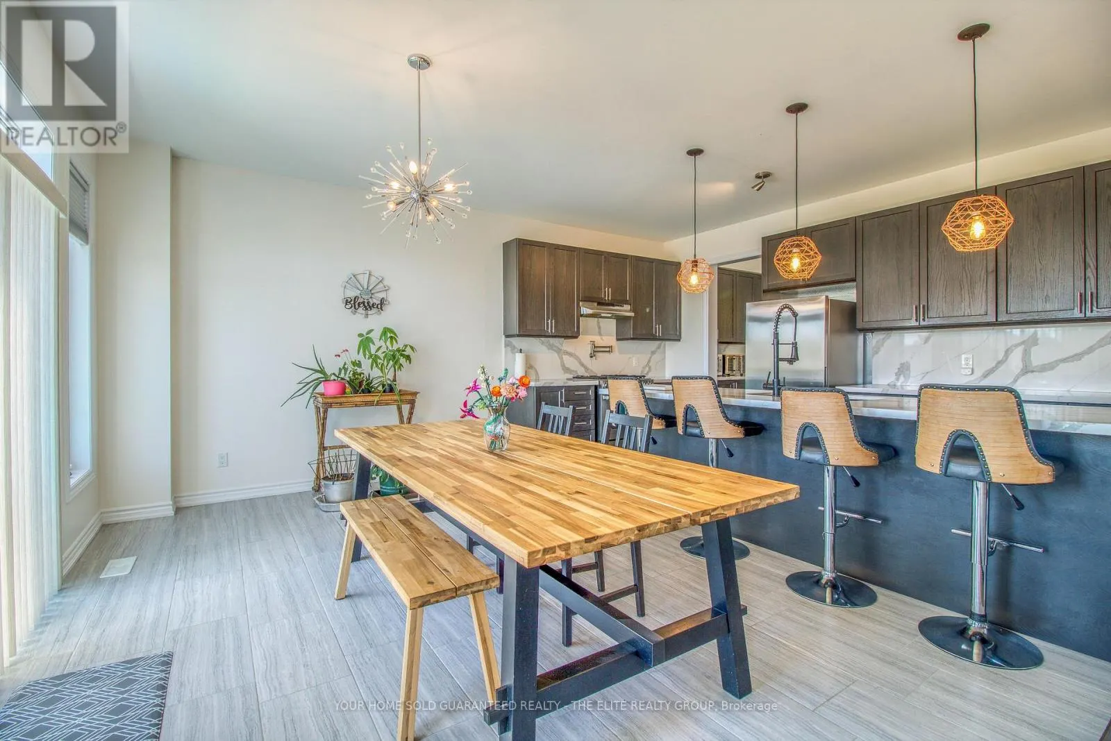 211 LIA DRIVE