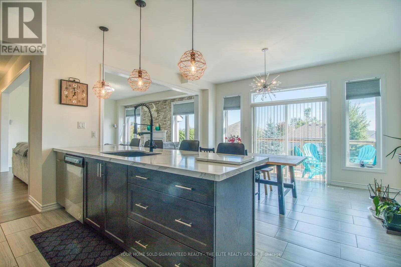 211 LIA DRIVE