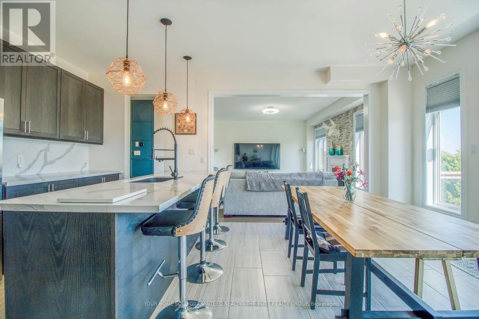 211 LIA DRIVE