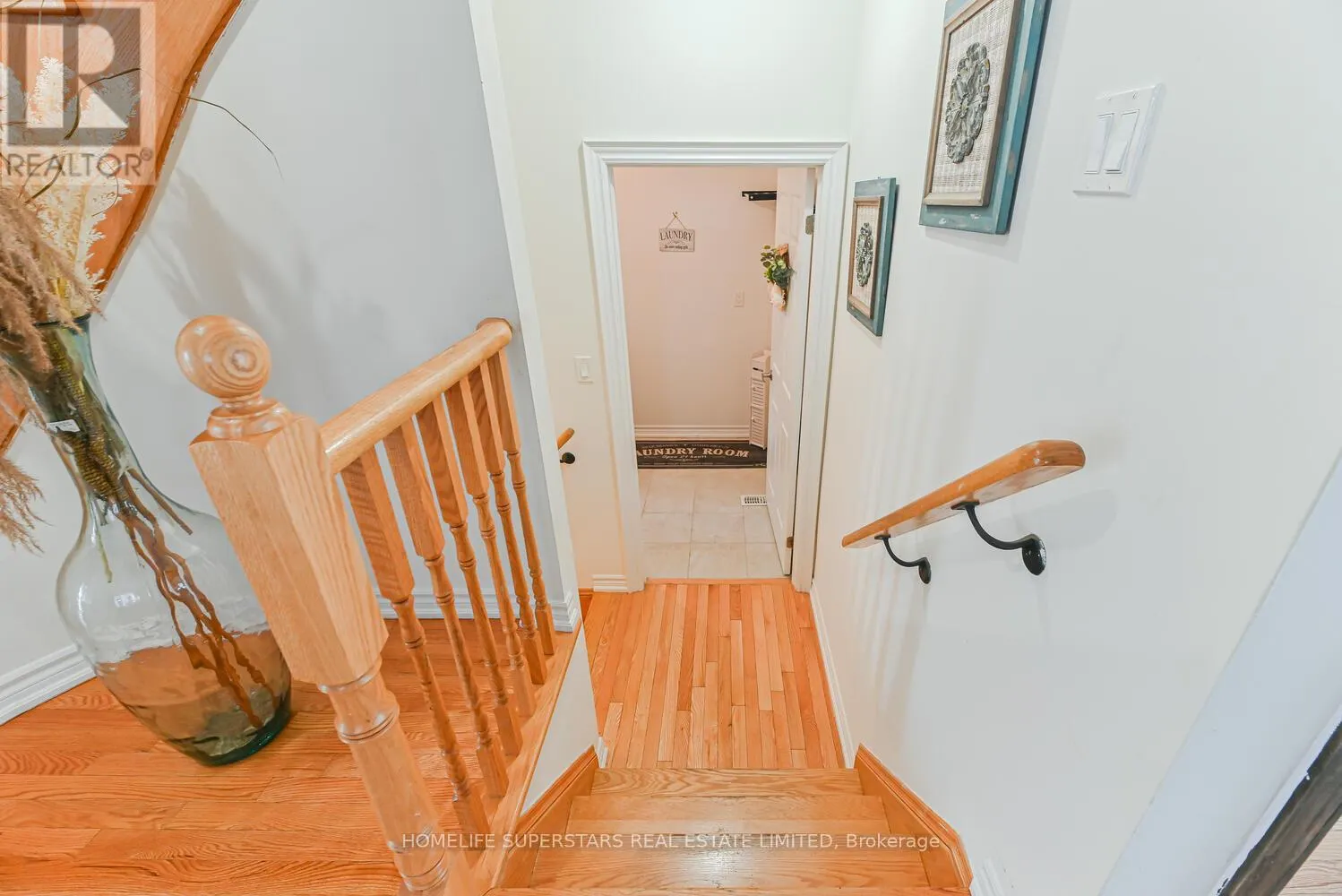 9 ACADEMY AVENUE