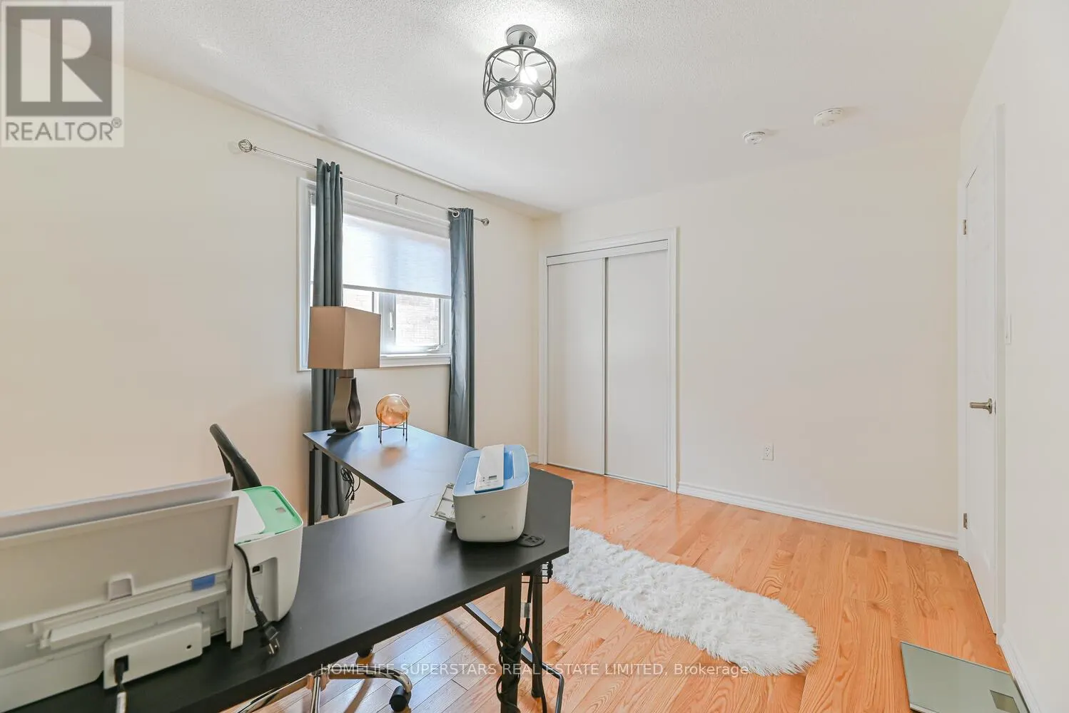 9 ACADEMY AVENUE