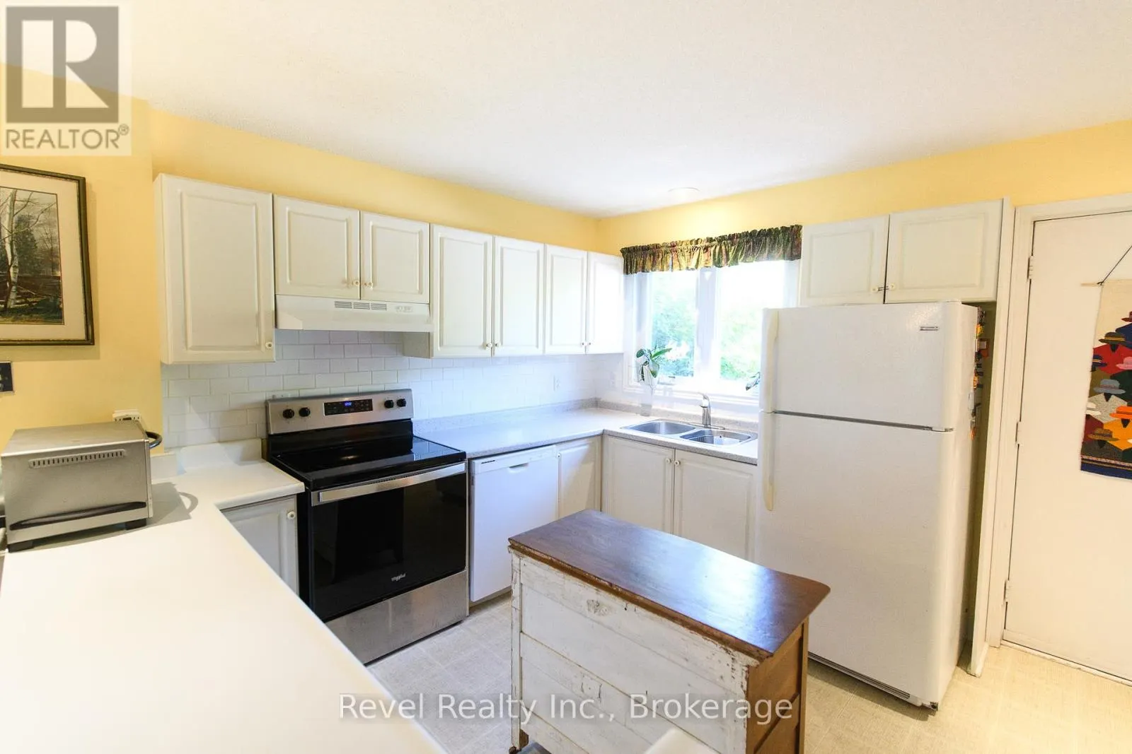 51 - 145 FAIRWAY CRESCENT, #51