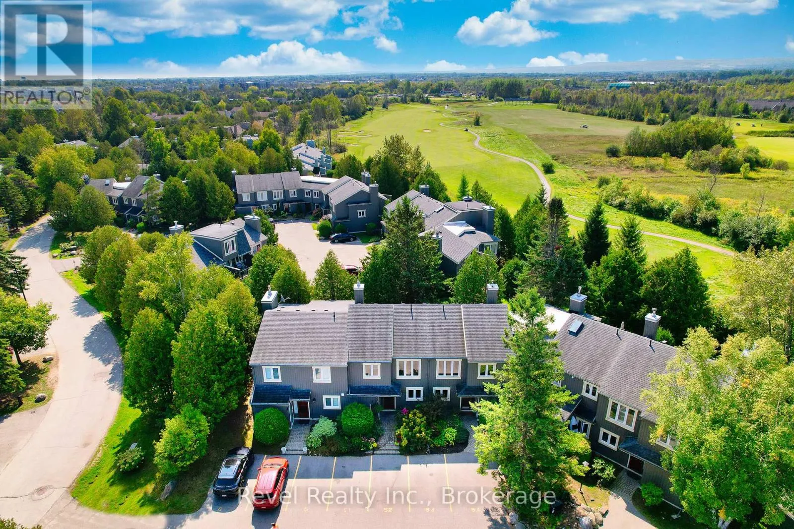 51 - 145 FAIRWAY CRESCENT, #51
