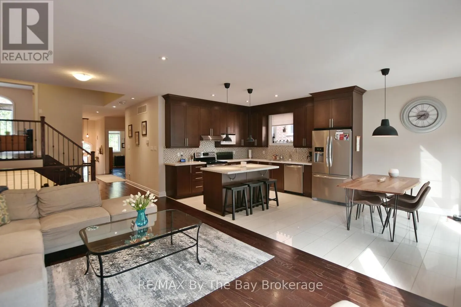 71 48TH STREET S