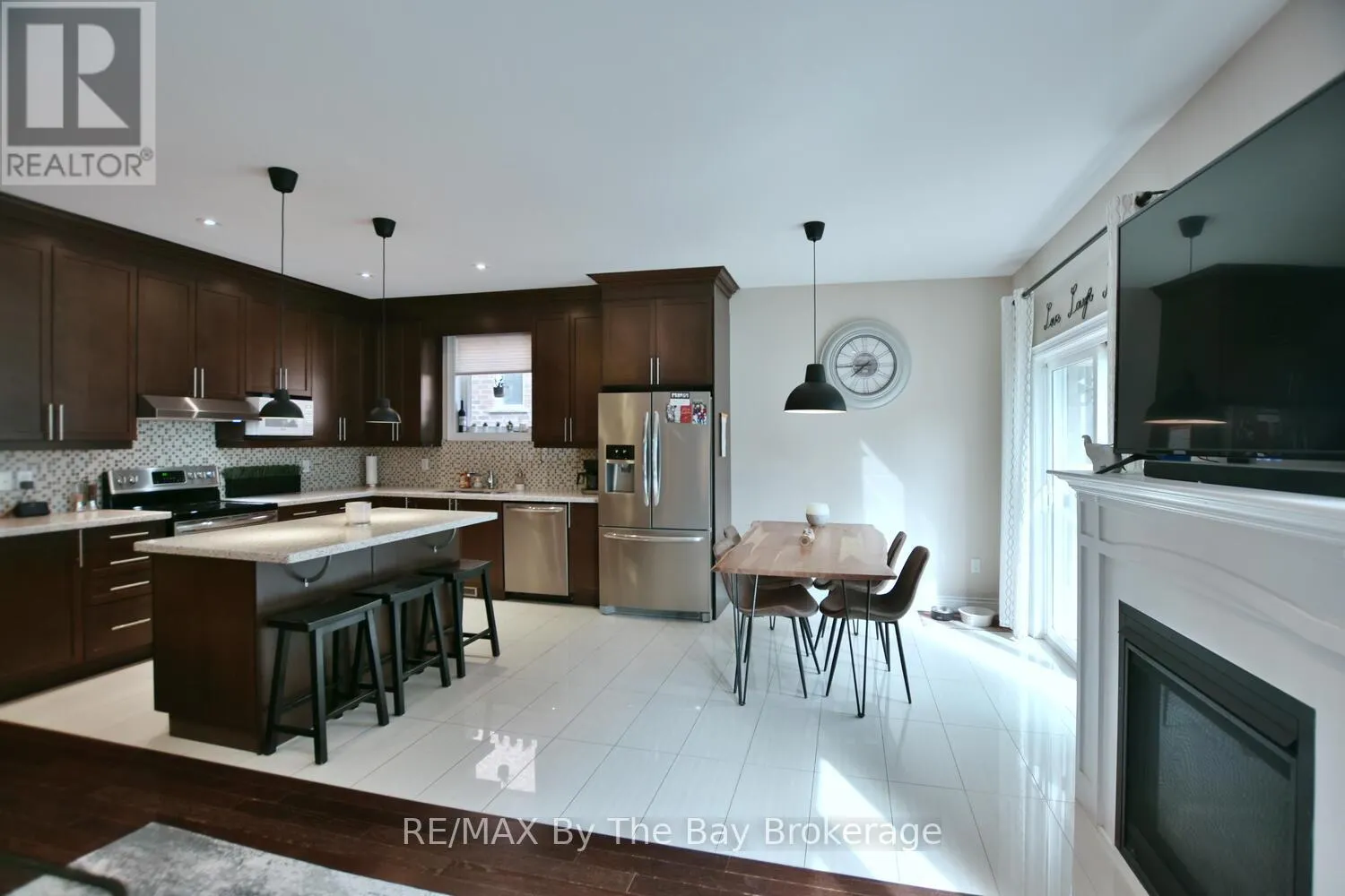 71 48TH STREET S