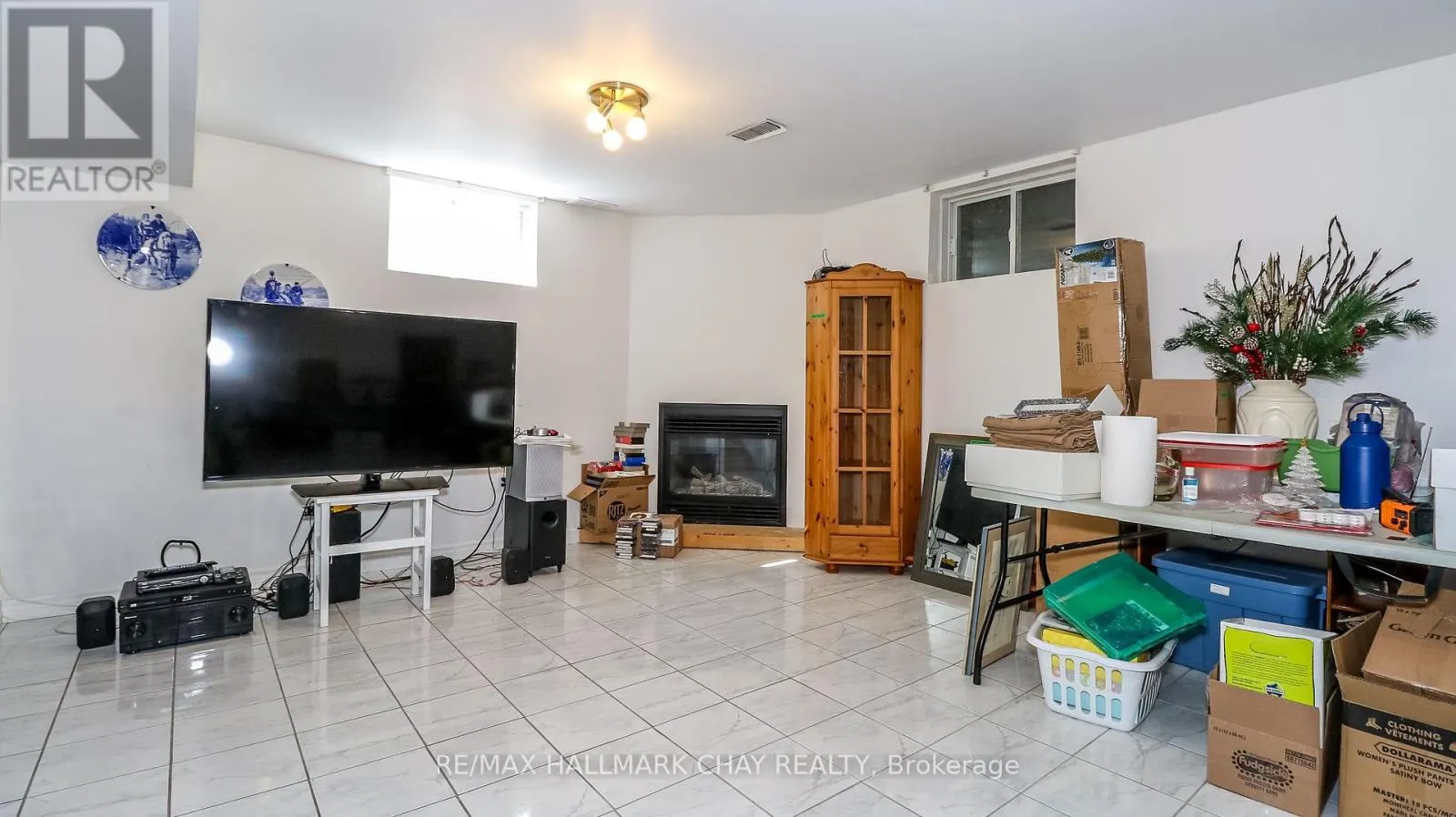 4 HERSEY CRESCENT