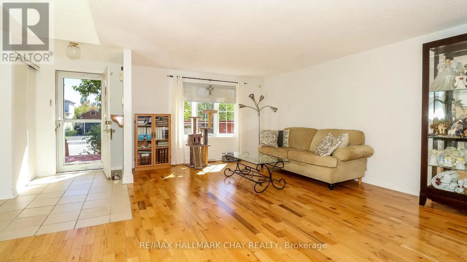 4 HERSEY CRESCENT